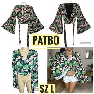 PatBo Kimono Sleeve Wrap Top black and green with white flowers blouse sz L